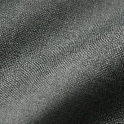 EN11611 130gsm Meta Aramid Fabric Dope مصبوغ باللون الرمادي بدلة مكافحة الحرائق