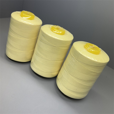 Ne20 / 3 Para Aramid Sewing Thread NFPA1971 أصفر خام للحزام الناقل الصناعي